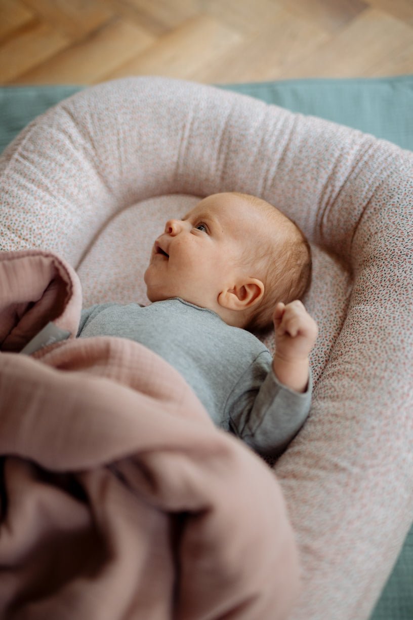 Babynest - Liberty Flowers | Schlaft gut! - fabelhaftly.de