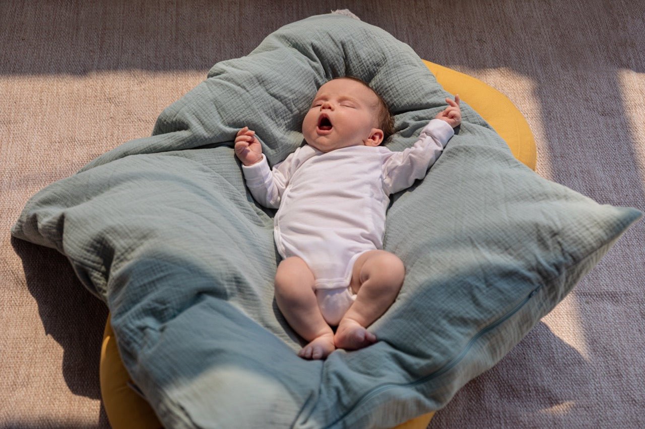 Daunenwickeldecke - Minze | Gemütlichkeit und Komfort für dein Baby - fabelhaftly.de