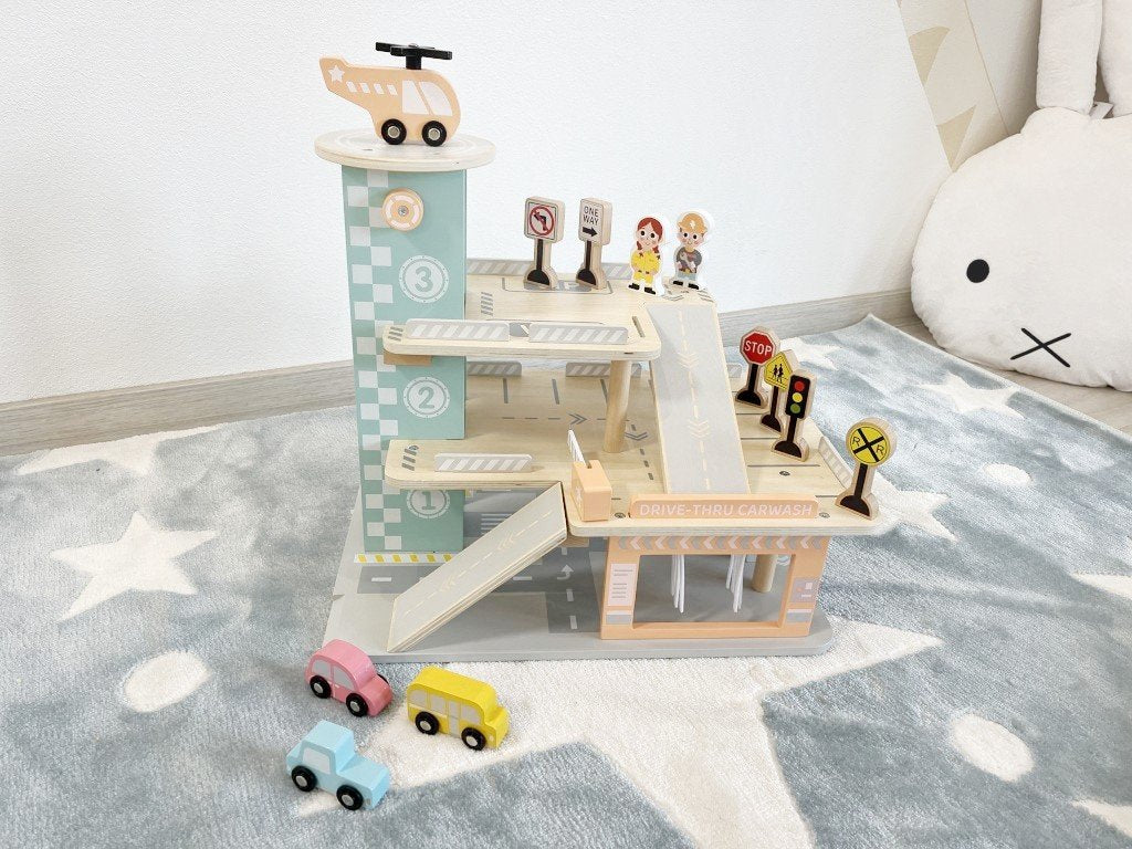 Parkhaus Garage mit Autowaschanlage - Holzspielzeug-Set